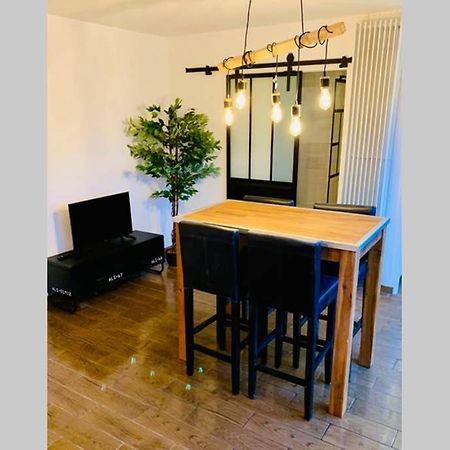 Studio Centre De Hyeres Pour 4 Personnes Piscine Et Tennis 외부 사진